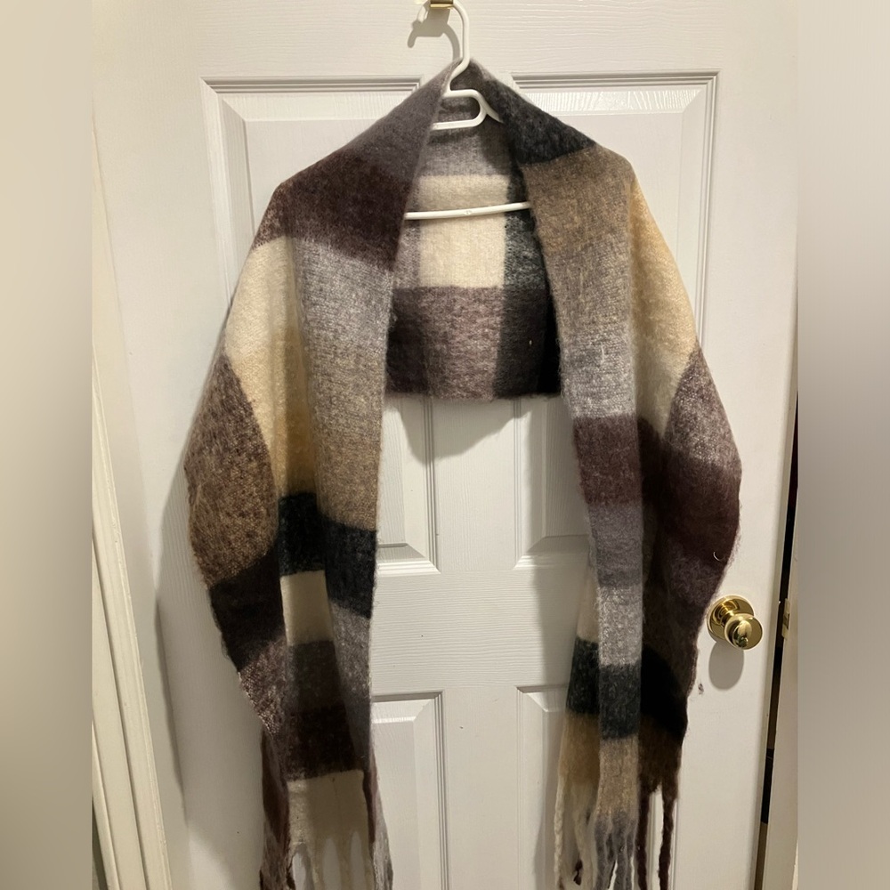 Oversized Blanket Scarf